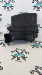 Корпус воздушного фильтра Toyota Corolla Fielder NZE144