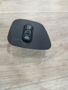 Кнопка стеклоподъемника Mercedes-Benz E-ClASS 1998 W210