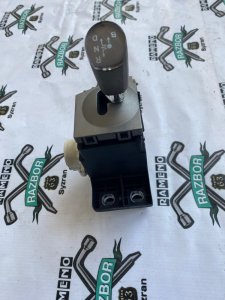 Селектор АКПП Toyota Prius 2007 NHW20