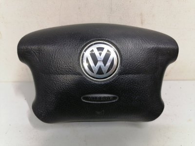 Подушка безопасности в руль Volkswagen Passat B5