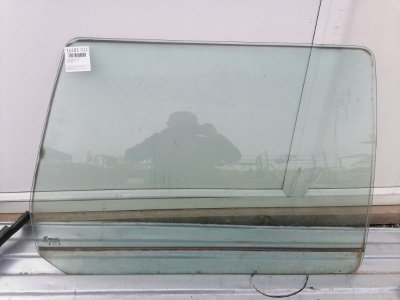 Стекло двери Volkswagen Sharan 7M