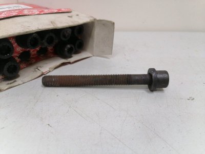 Болт ГБЦ VAG 1.6 1.9 2.4D