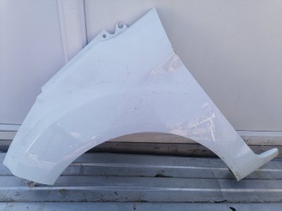 Крыло Ford Fiesta MK6