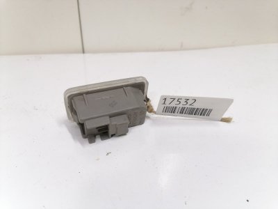 Плафон салона Toyota