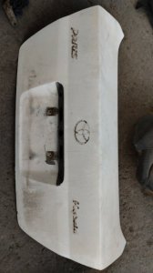 Крышка багажника Toyota Prius 1998 NHW10