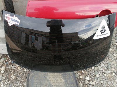 Стекло Kia Rio 1