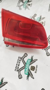 Вставка между стопов Volkswagen Touareg 2011