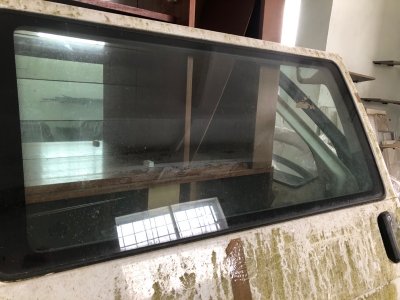 Стекло двери Volkswagen Transporter 1998 T4