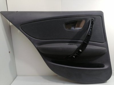 Обшивка двери BMW E87