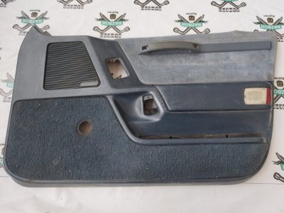 Обшивка боковой двери Ford Taurus