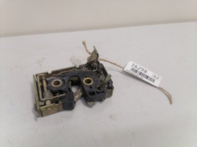 Замок двери Volkswagen Passat B4