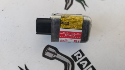 Блок управления SRS Toyota Prius 2007 NHW20