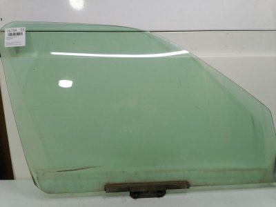 Стекло двери Ford Fiesta MK3