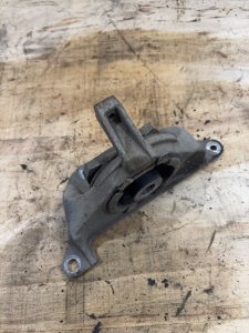 Подушка МКПП Fiat Punto 2000 188