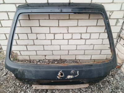 Дверь багажника Ford Fiesta MK3