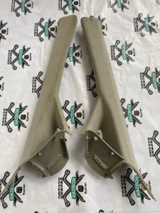 Накладка на стойку кузова Toyota Prius 2007 NHW20