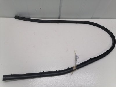 Уплотнитель двери Citroen C4 LC