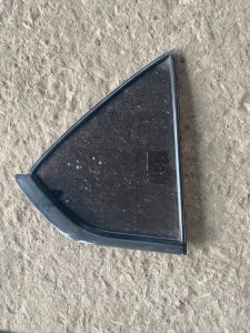 Стекло заднее Toyota Prius 1998 NHW10