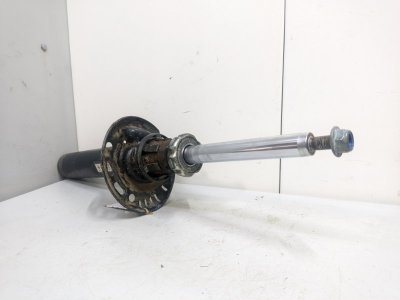 Стойка подвески Volkswagen Passat B6