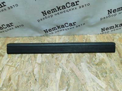 Накладка порога внутренняя Mercedes C-Class W204 2010 C180 CGI