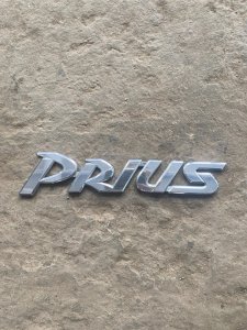 Эмблема Toyota Prius 1998 NHW10