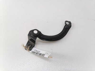 Кронштейн опоры стойки Toyota Corolla E150
