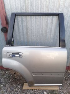 Дверь Nissan X-Trail T30