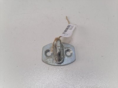 Петля замка двери Toyota Corolla E150
