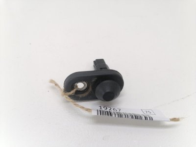 Концевик двери Toyota Corolla E150