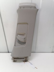 Обшивка стойки Toyota Corolla E150