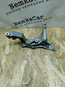 Кронштейн клапана EGR Mercedes C-Class W204 2010 C180 CGI