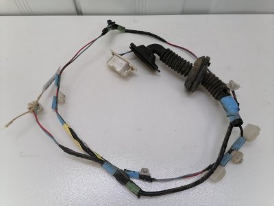 Проводка двери Toyota Corolla E150