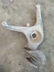 Рычаг подвески нижний Mercedes-Benz w123 1984