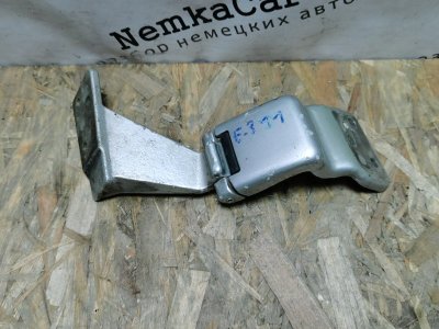 Петля двери распашной Mercedes Vito 2013 639 рест