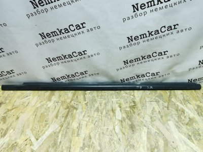 Молдинг стекла Volkswagen Tiguan 2010 5N1
