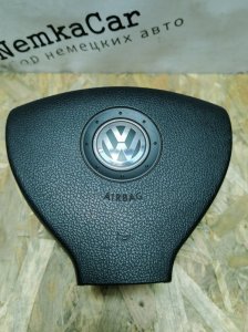 Подушка безопасности в руль Volkswagen Tiguan 2009 5N1