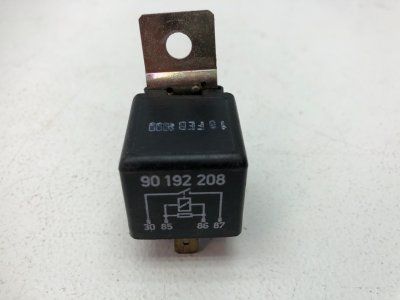 Реле GM 90192208