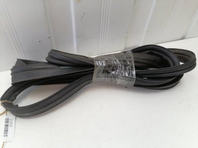 Уплотнитель багажника Subaru Forester SHJ