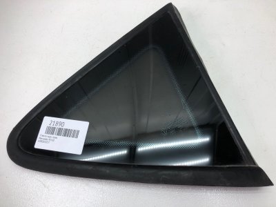 Стекло боковое Mercedes W168