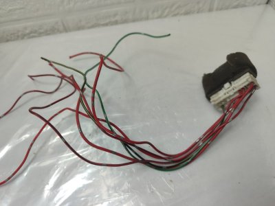Фишка разъем Toyota Prius 1998 NHW10