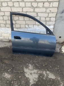 Дверь боковая Toyota carina 1993 ST190