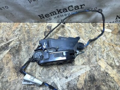 Замок двери Mercedes Vito 2004 639