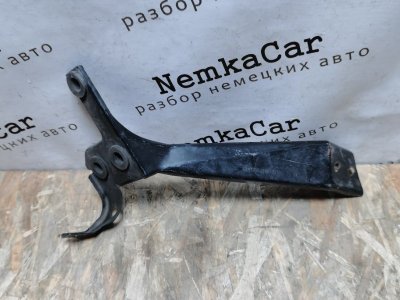 Кронштейн расширительного бачка Mercedes Vito 2013 639 рест
