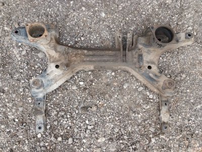 Балка подвески Volkswagen Golf 3