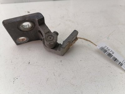 Петля двери нижняя Volkswagen Golf 3