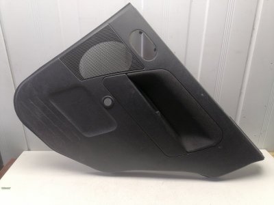 Обшивка двери Ford Fusion