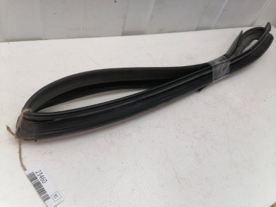 Уплотнитель стекла двери Chevrolet Lanos