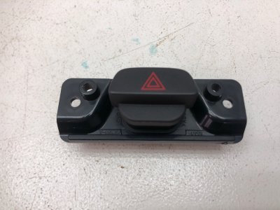 Кнопка аварийной сигнализации Ford Fusion