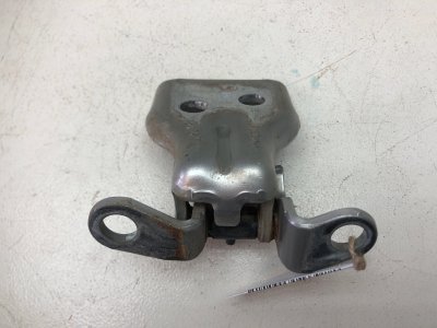 Петля двери нижняя Ford Fusion