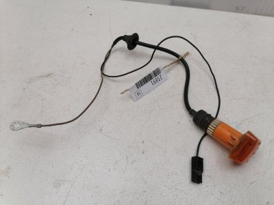 Поворотник в крыле Ford Fiesta MK3